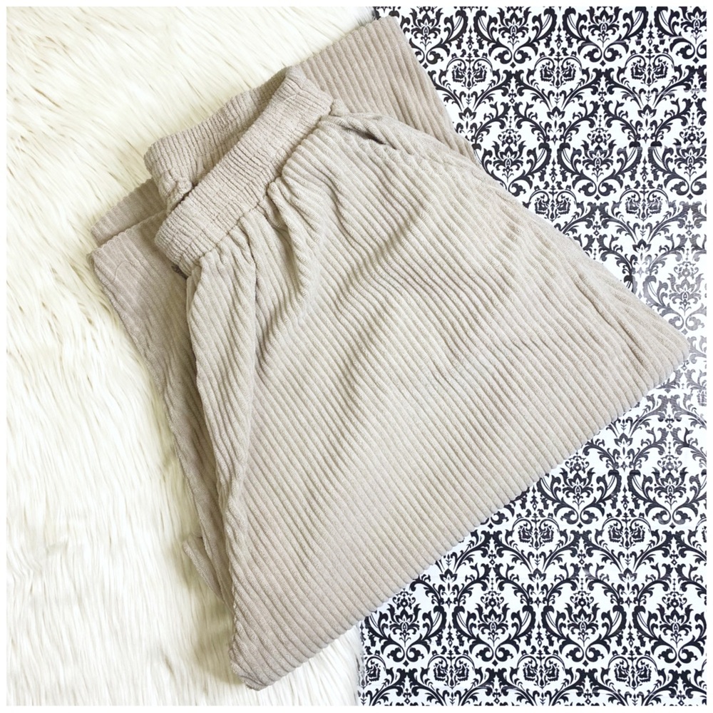 size L light tan oversized high waisted soft ribbed loungewear wide leg pants